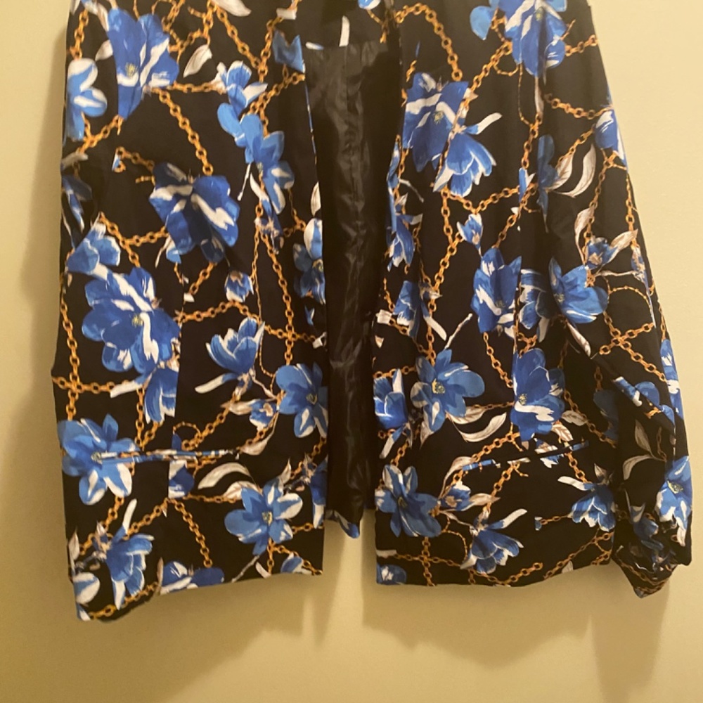 Pantsuit - Picture 2 of 3